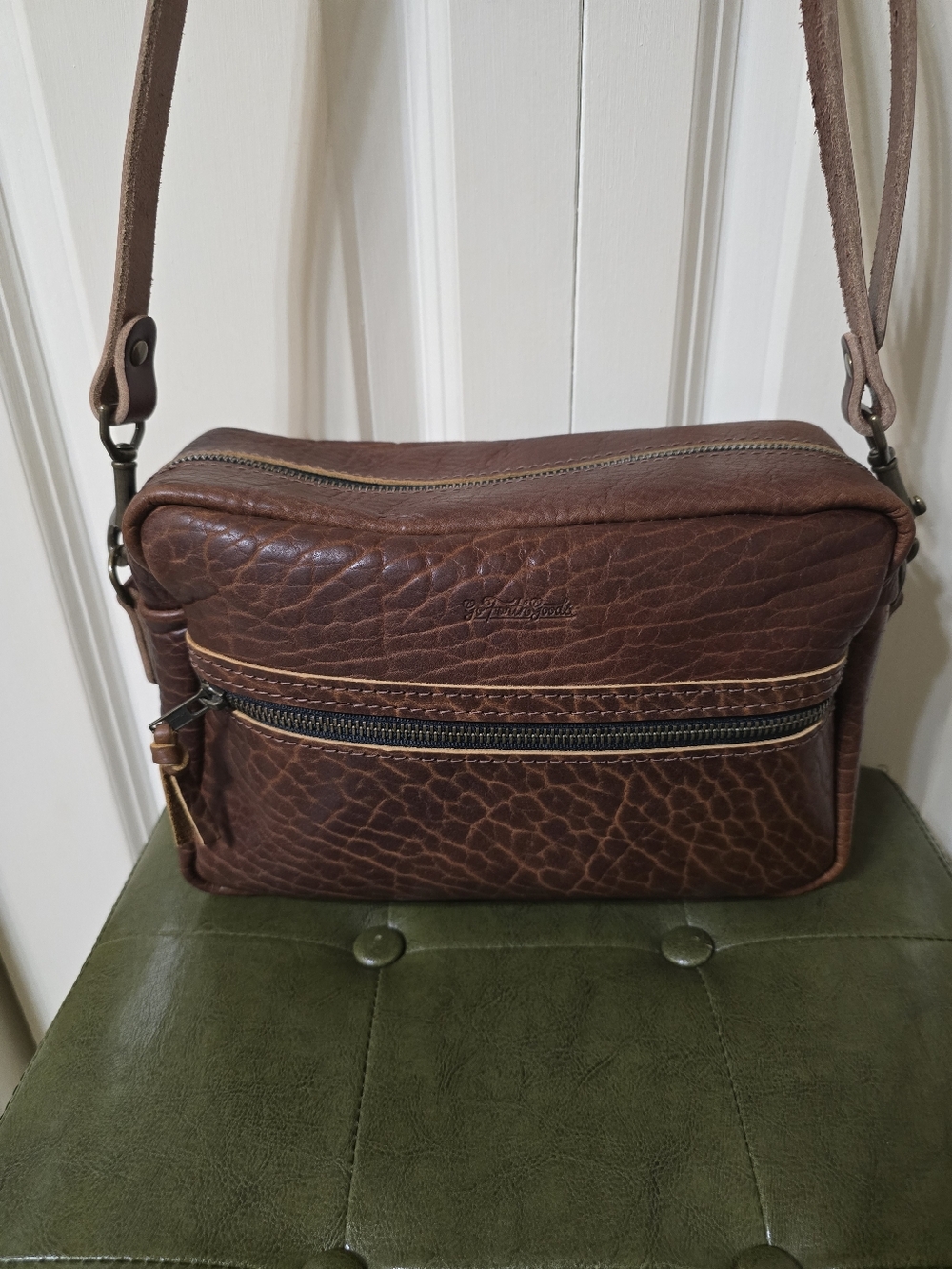 Go Forth Goods Sarah Medium Crossbody/Color: Cognac Bison/Strap Color: Saddle